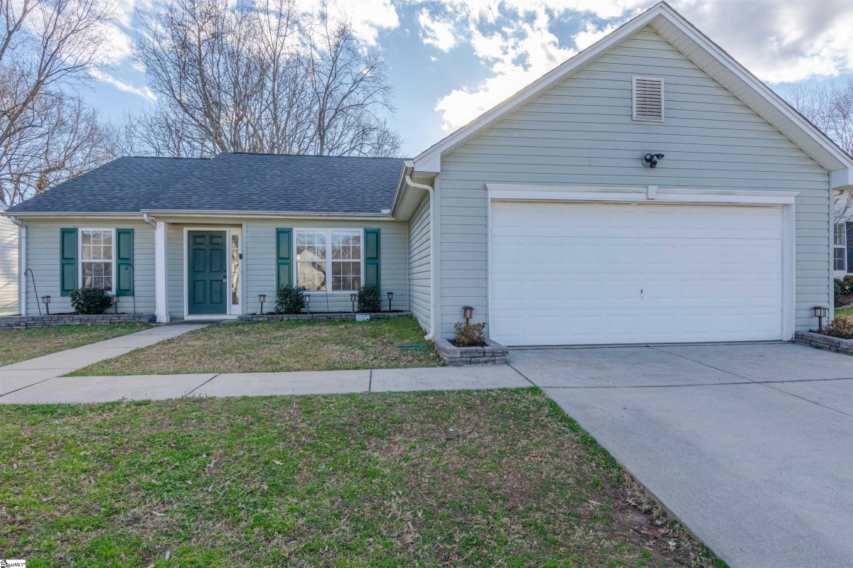 10 Hartwell Drive
