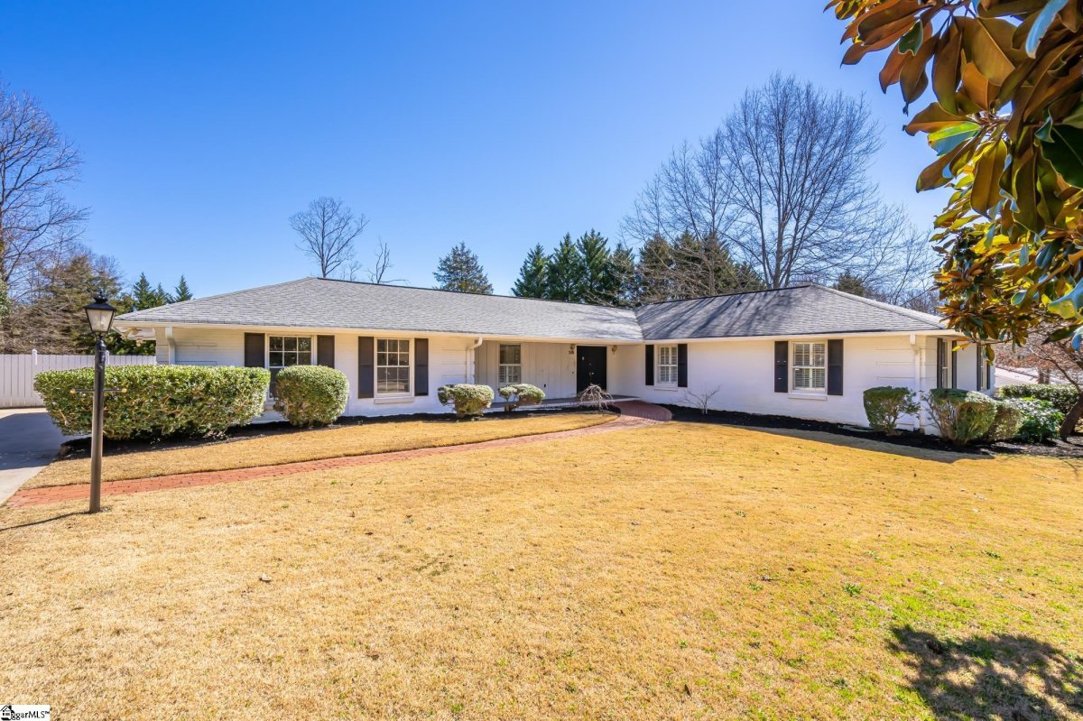 306 Asbury Circle