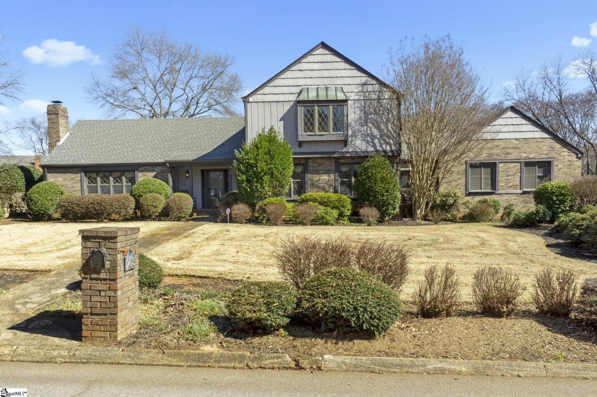 205 Stonehedge Drive