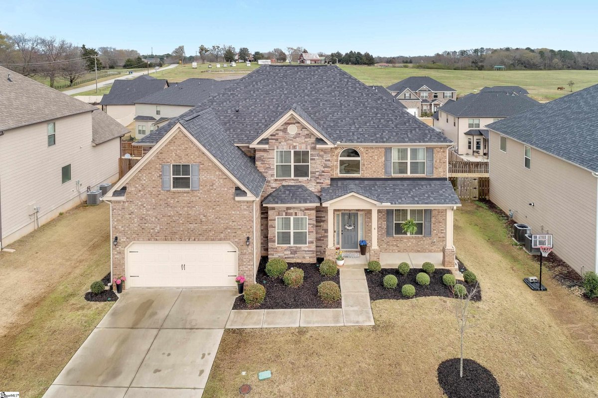5 Foxhill Drive