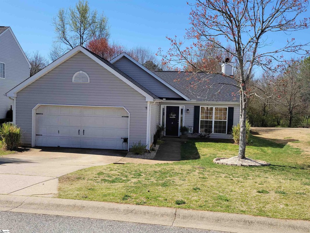 8 Summerfield Court