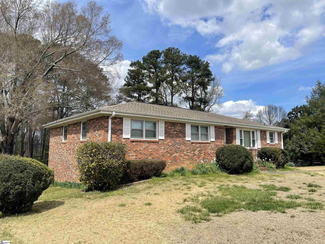 418 Bishop Drive