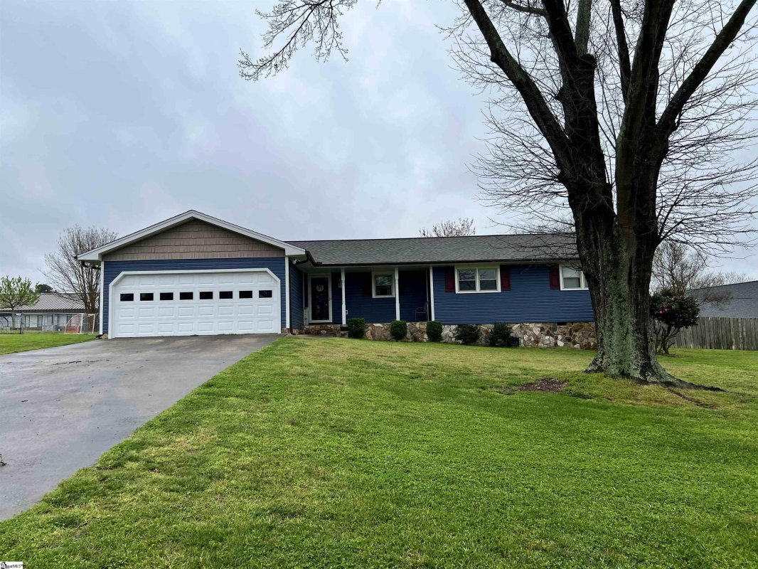105 Stonehaven Drive