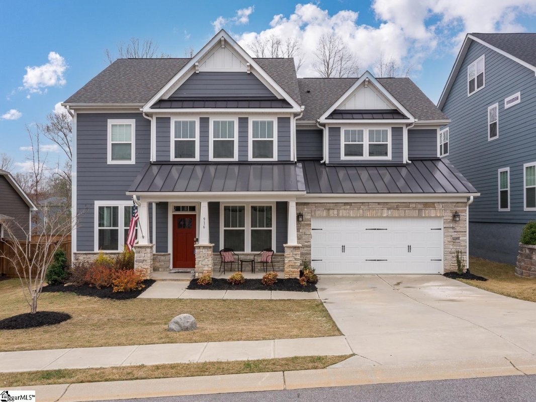 916 Lockhurst Drive