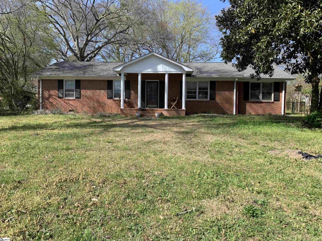 11 Woodleigh Drive