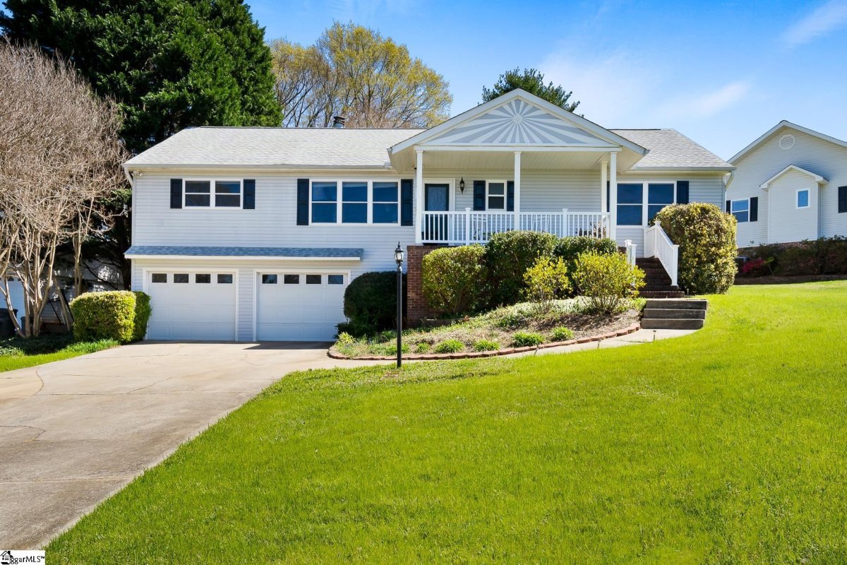 202 Kenilworth Drive