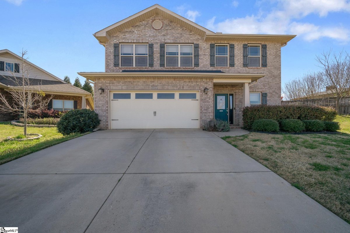 512 Goldenlarch Way