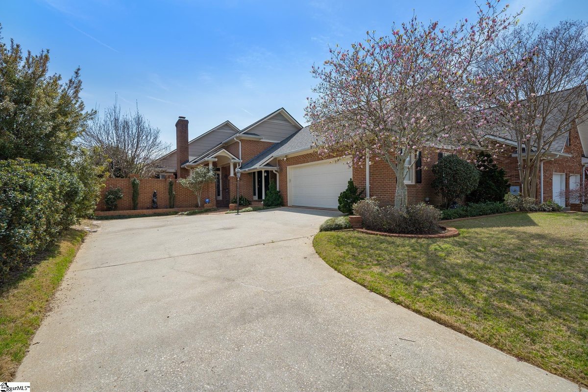 8 Stonefield Court