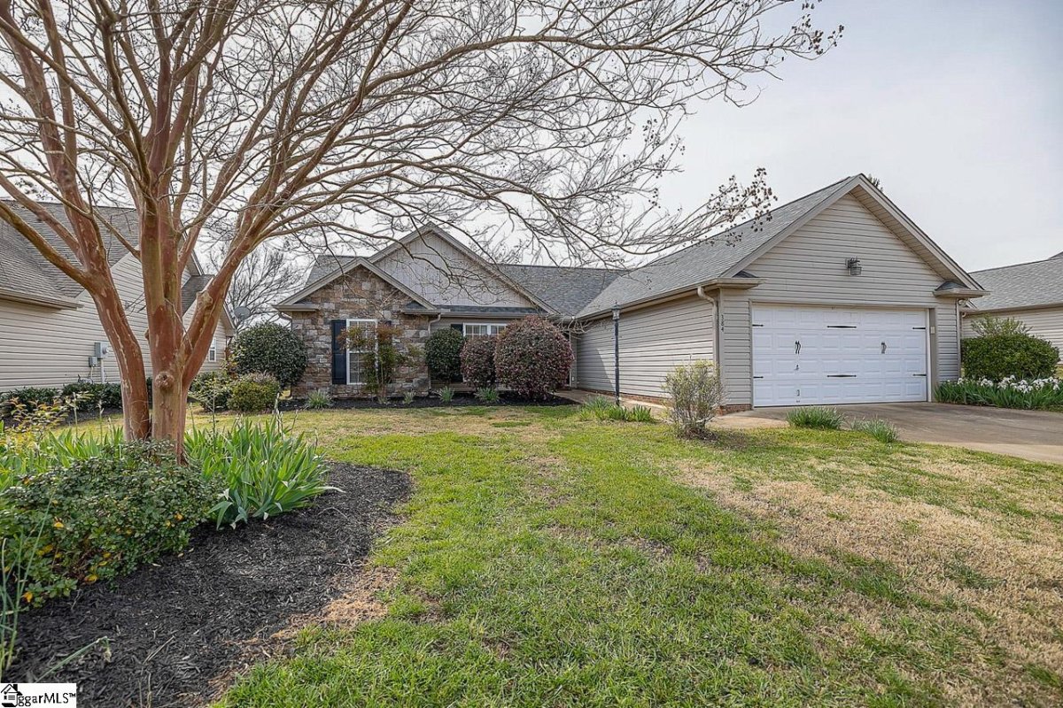 384 Split Oak Lane