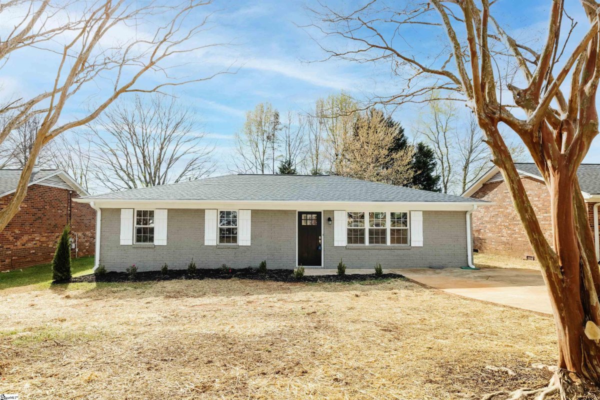 6 Bradley Boulevard