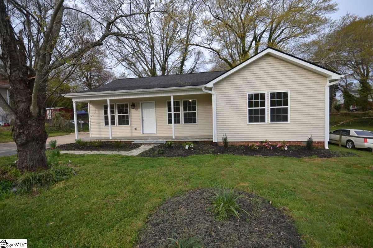 107 Brantford Lane