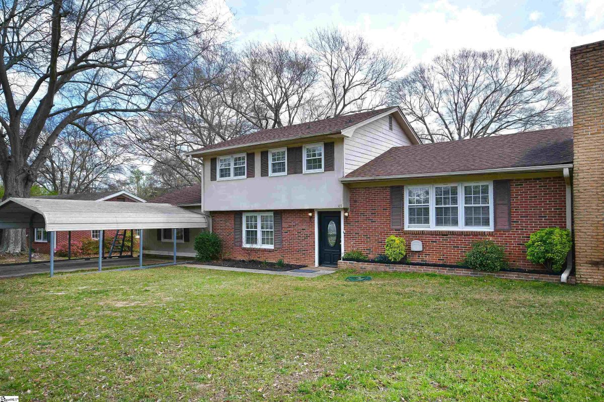 305 Maple Drive