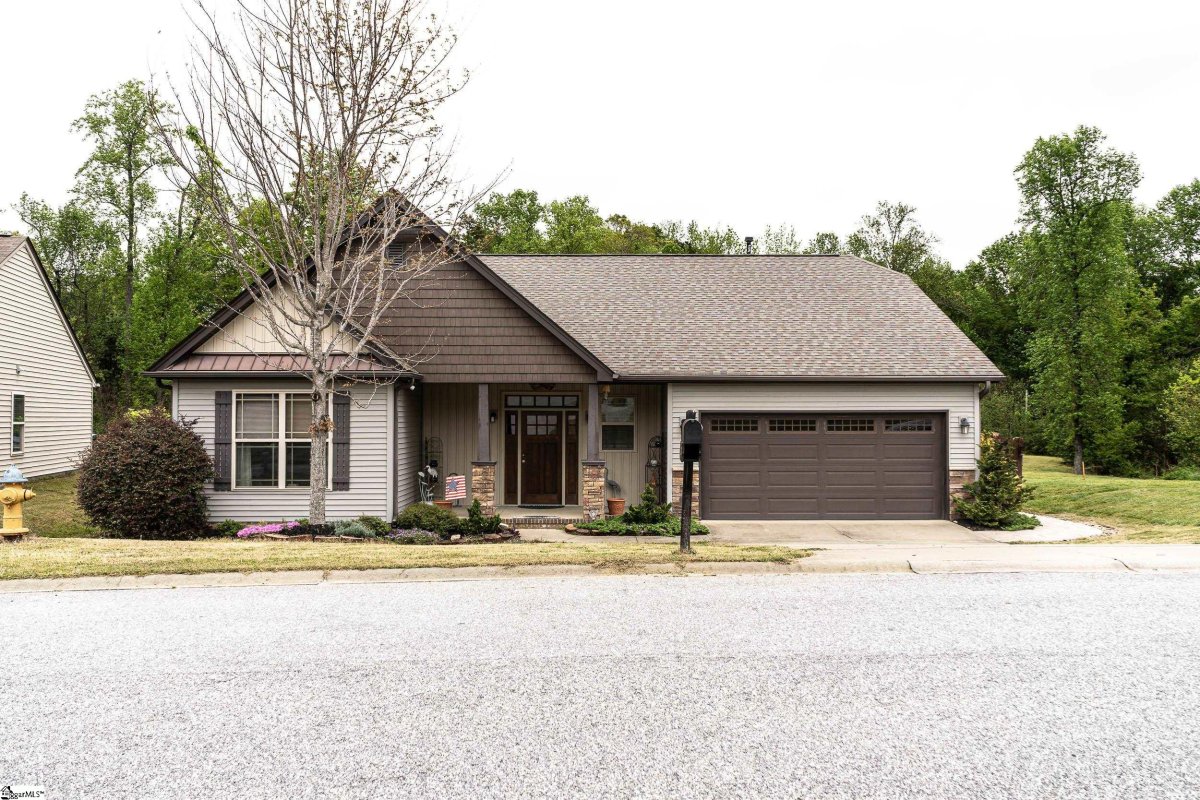 216 Applehill Way