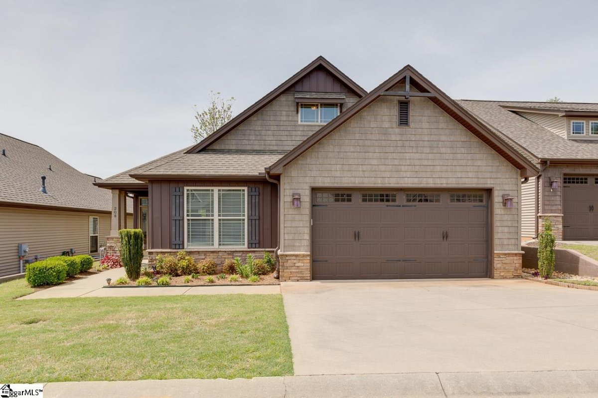 208 Catskill Drive