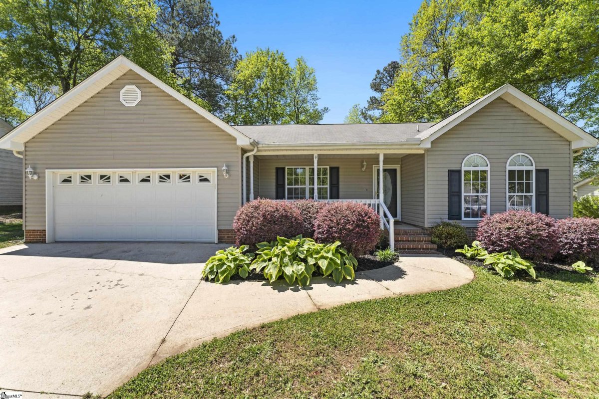 90 Hunters Lane