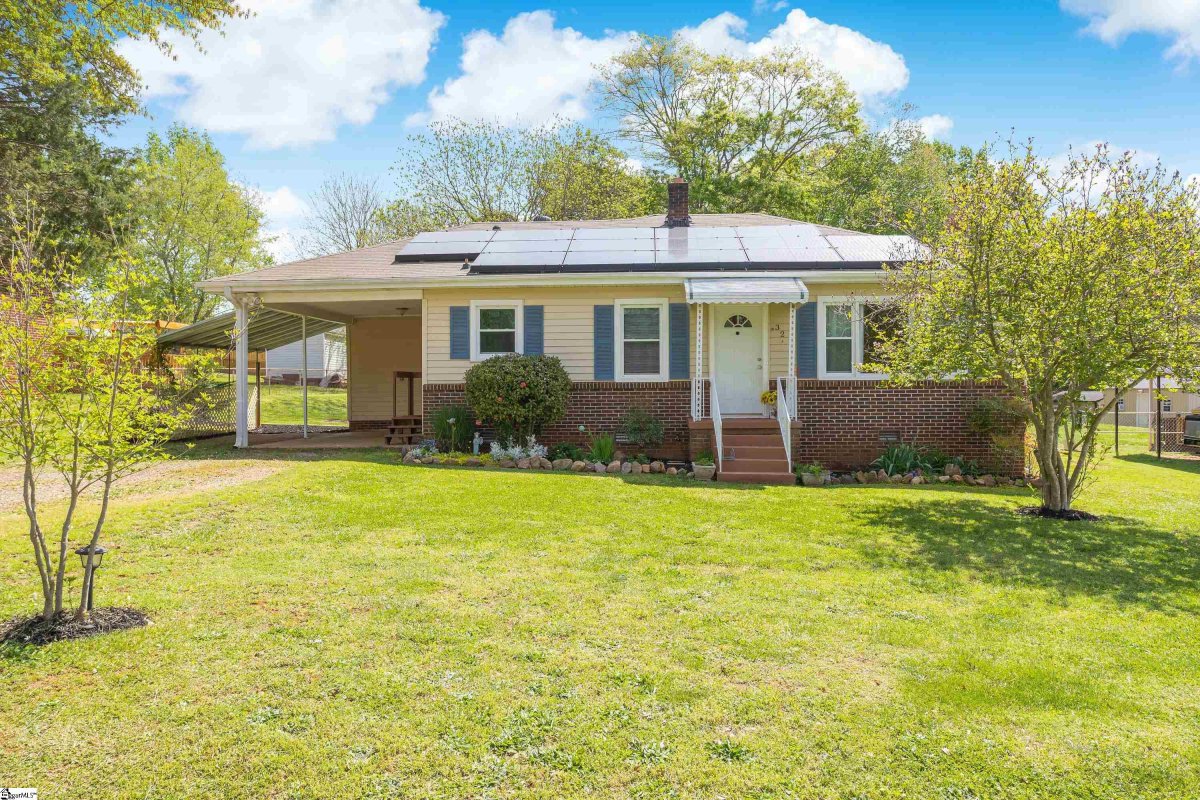 32 Courtland Drive