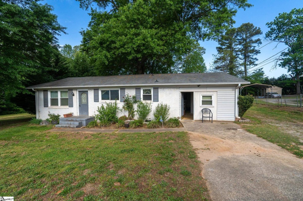 318 Skyline Road