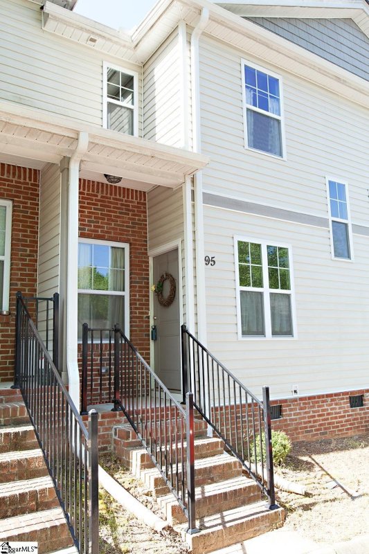 95 Huntress Drive