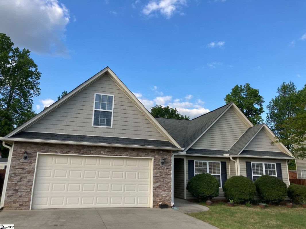 112 Kingsdale Court