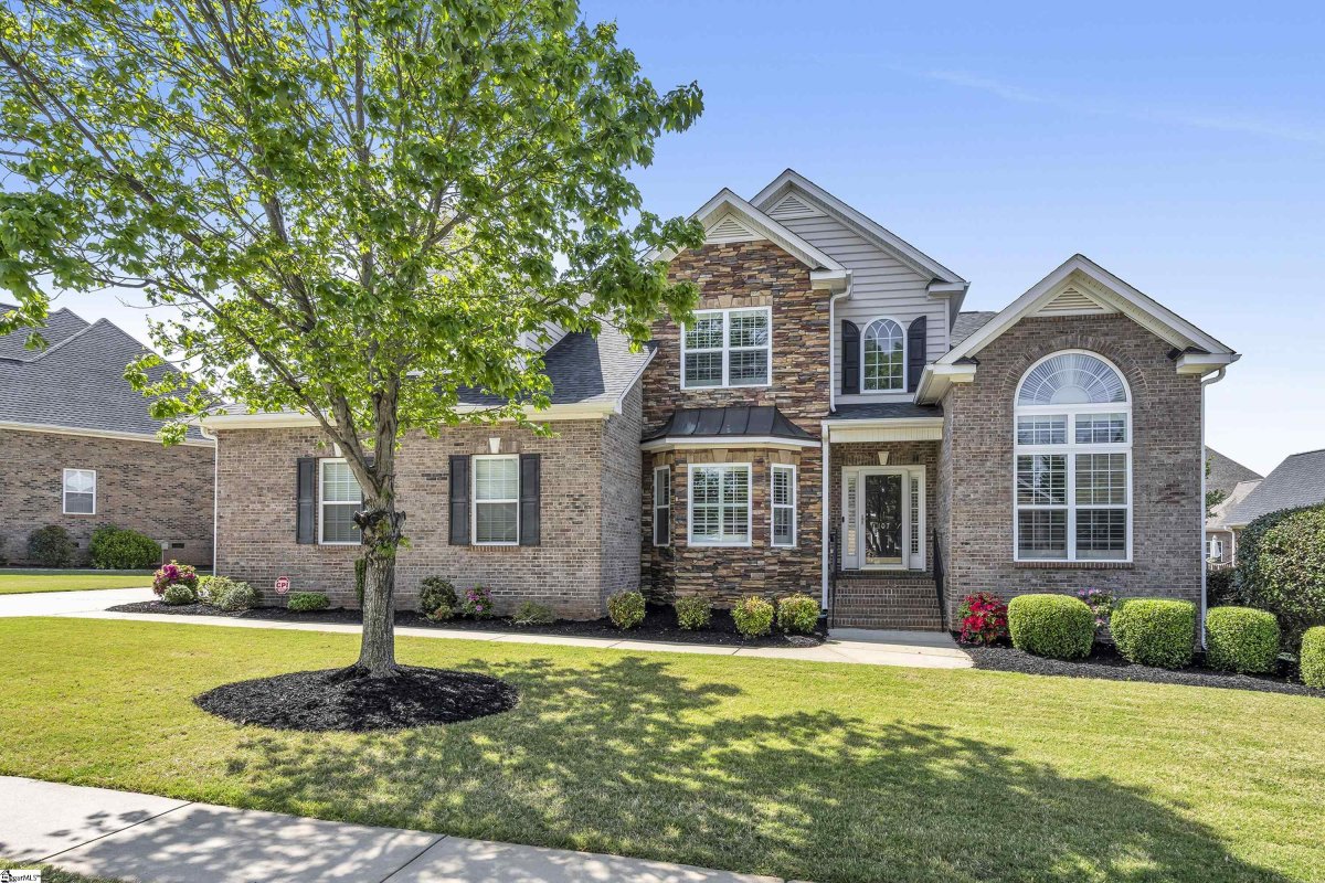 107 Gladstone Way
