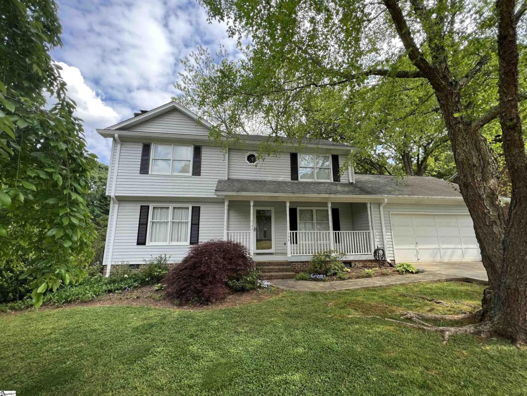 706 Pineapple Pointe