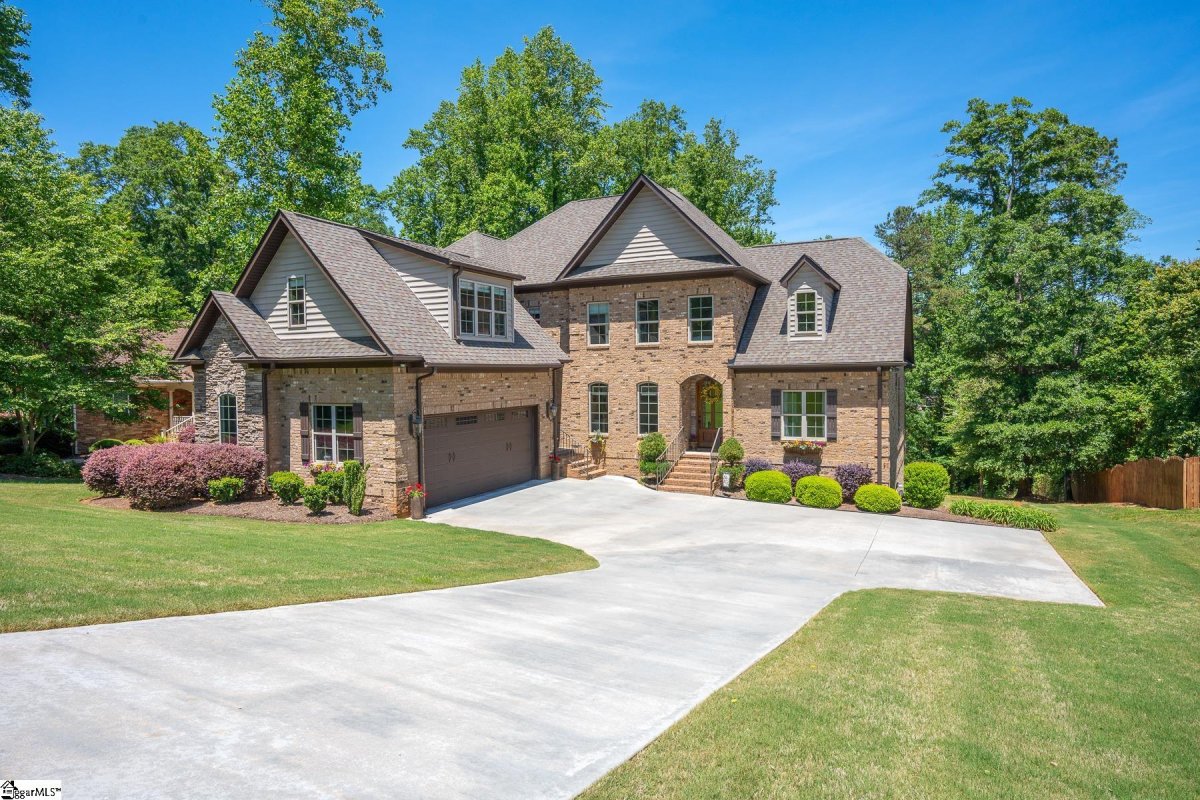 110 Walnut Creek Way