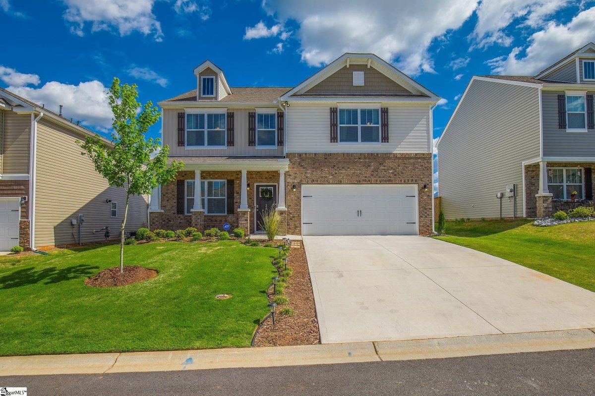 28 Bridlewood Lane