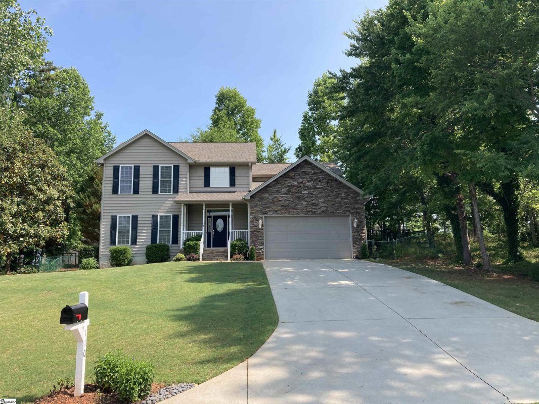 110 Cardinal Drive