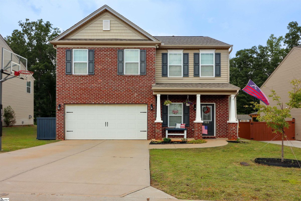 946 Rockleigh Drive