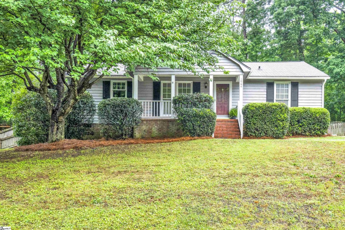 1064 Summit Drive