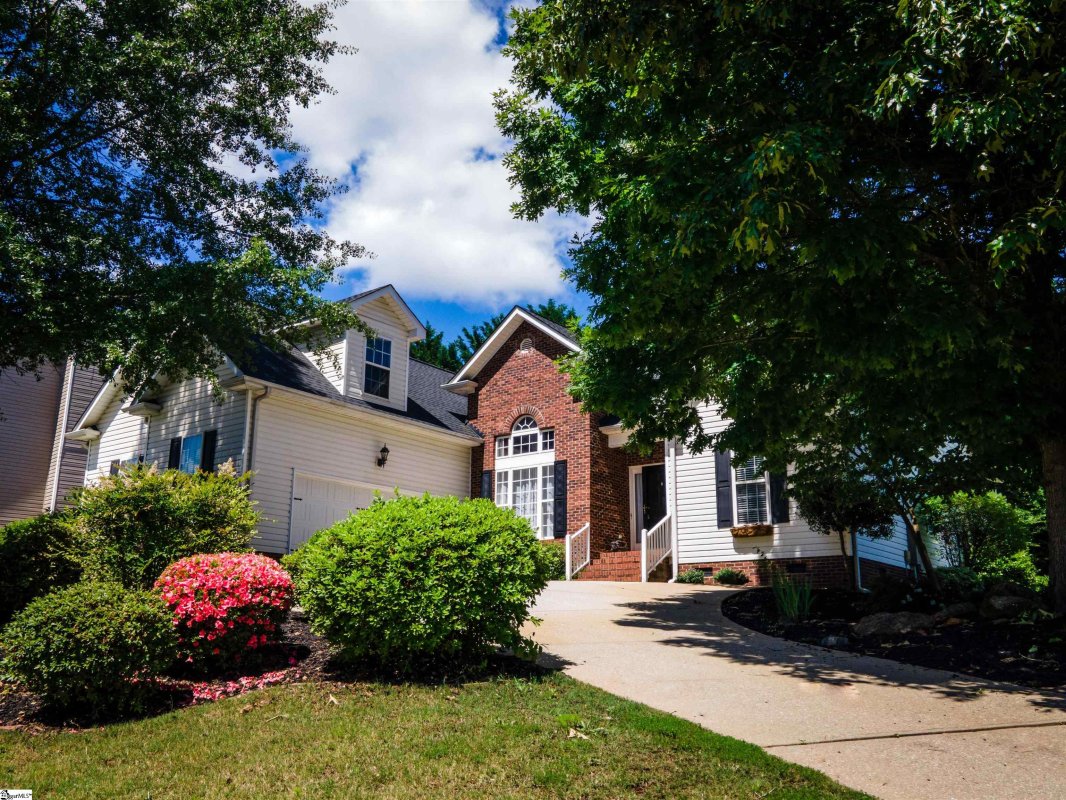 401 Meadow Hill Way
