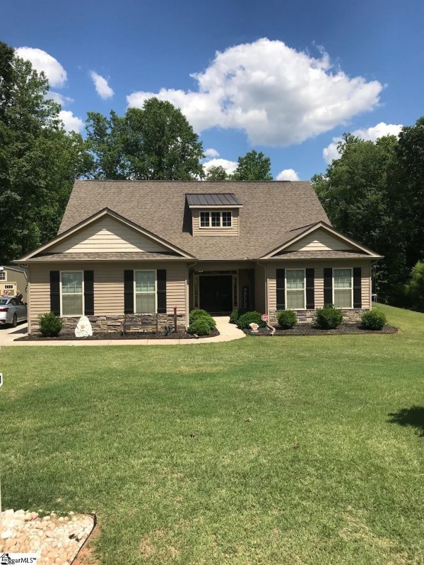 128 Prestwick Drive