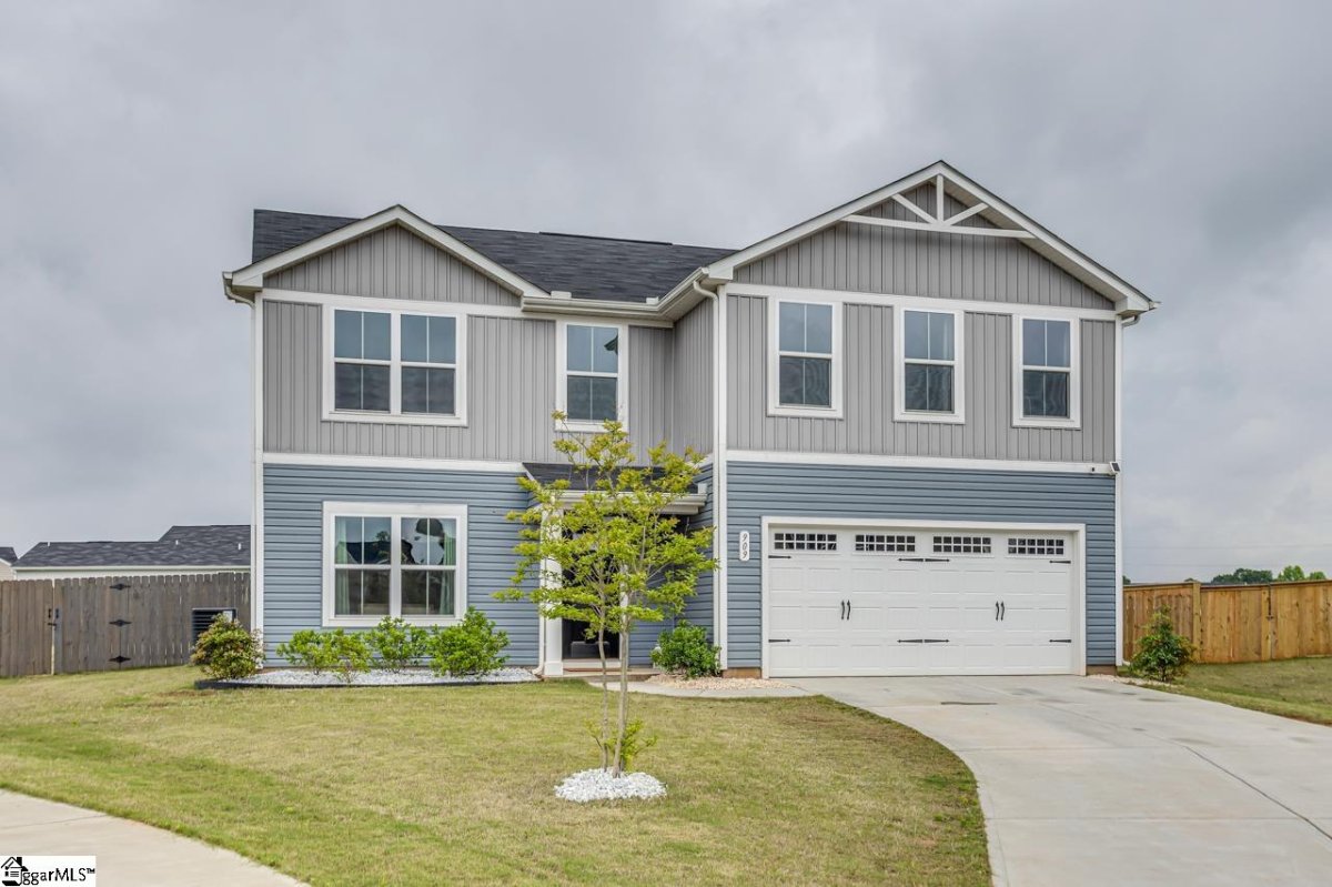 909 Hattie Lane