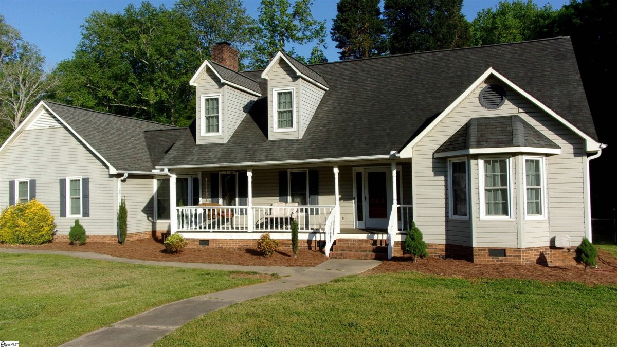 702 Huntington Road