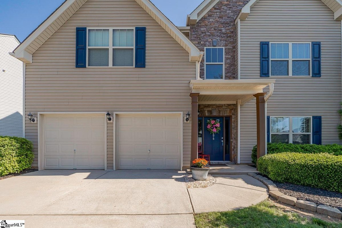 106 Tickfaw Court