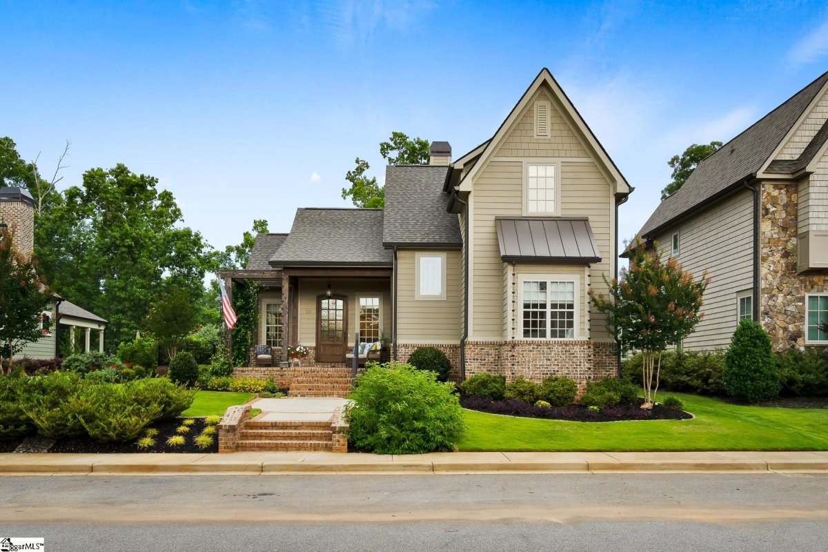 10 Adulas Drive