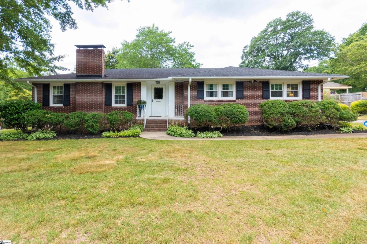14 Lisa Drive
