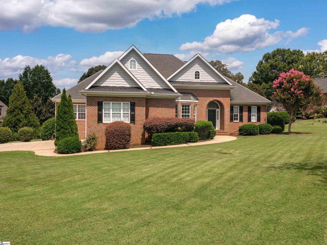 6 Pepper Bush Drive