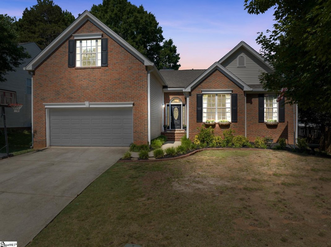 302 Waterton Way