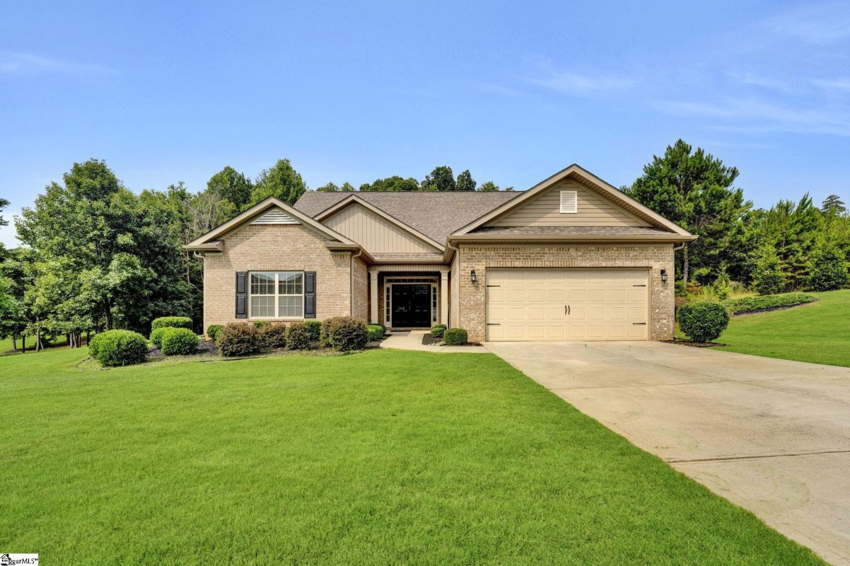 108 Carnoustie Circle