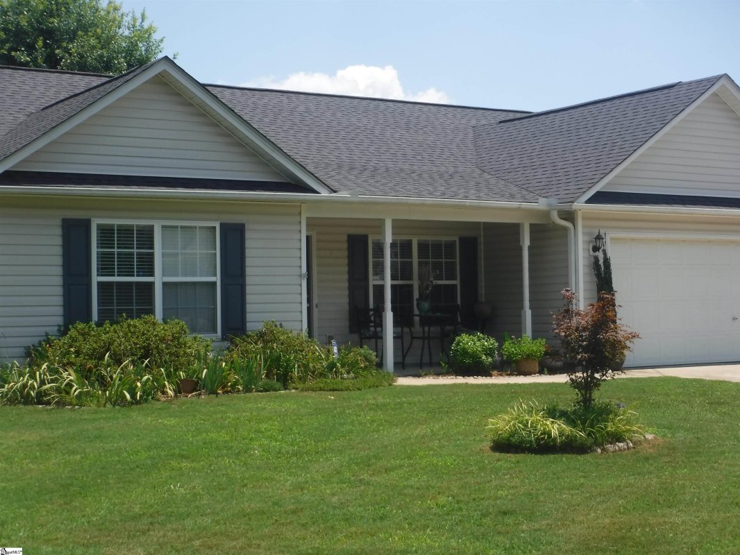 18 Pondsbury Court