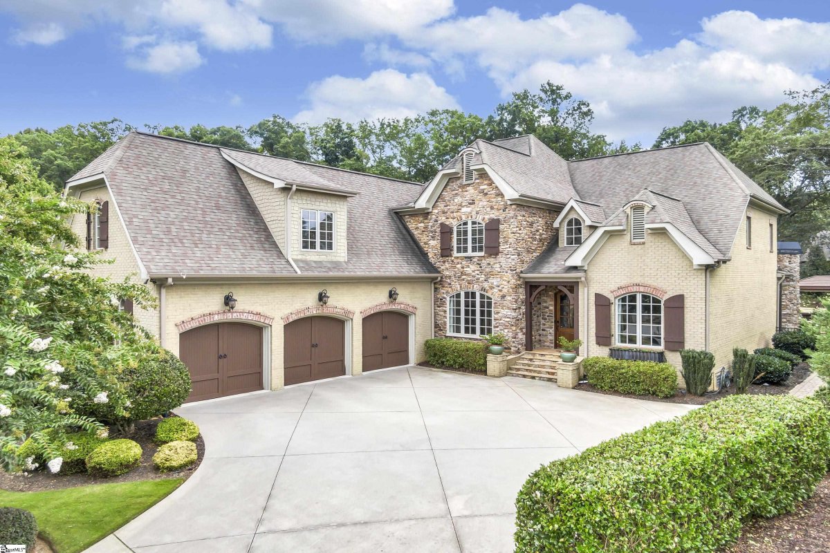 6 Travertine Court