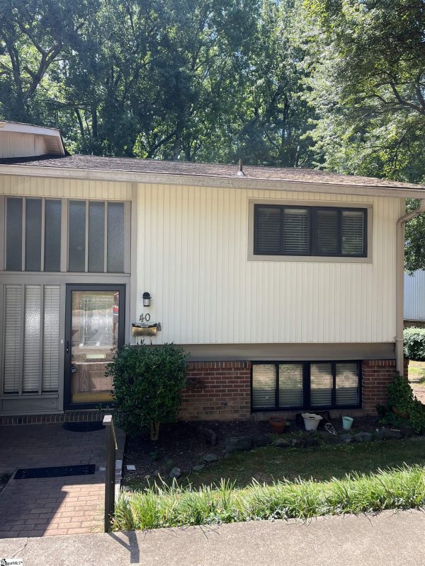 40 Briarglen Place