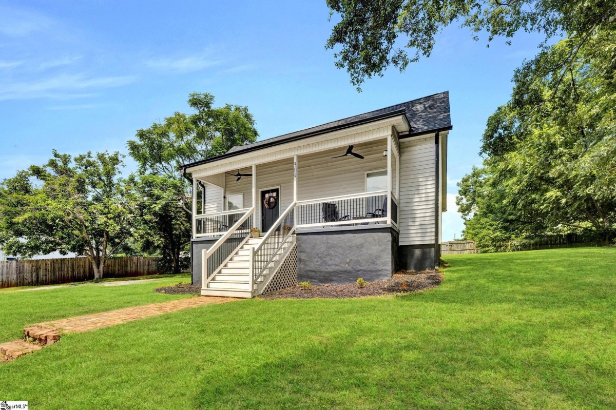 309 Barton Street