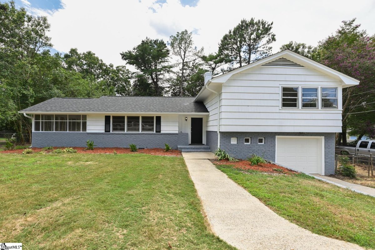 110 Lancaster Lane