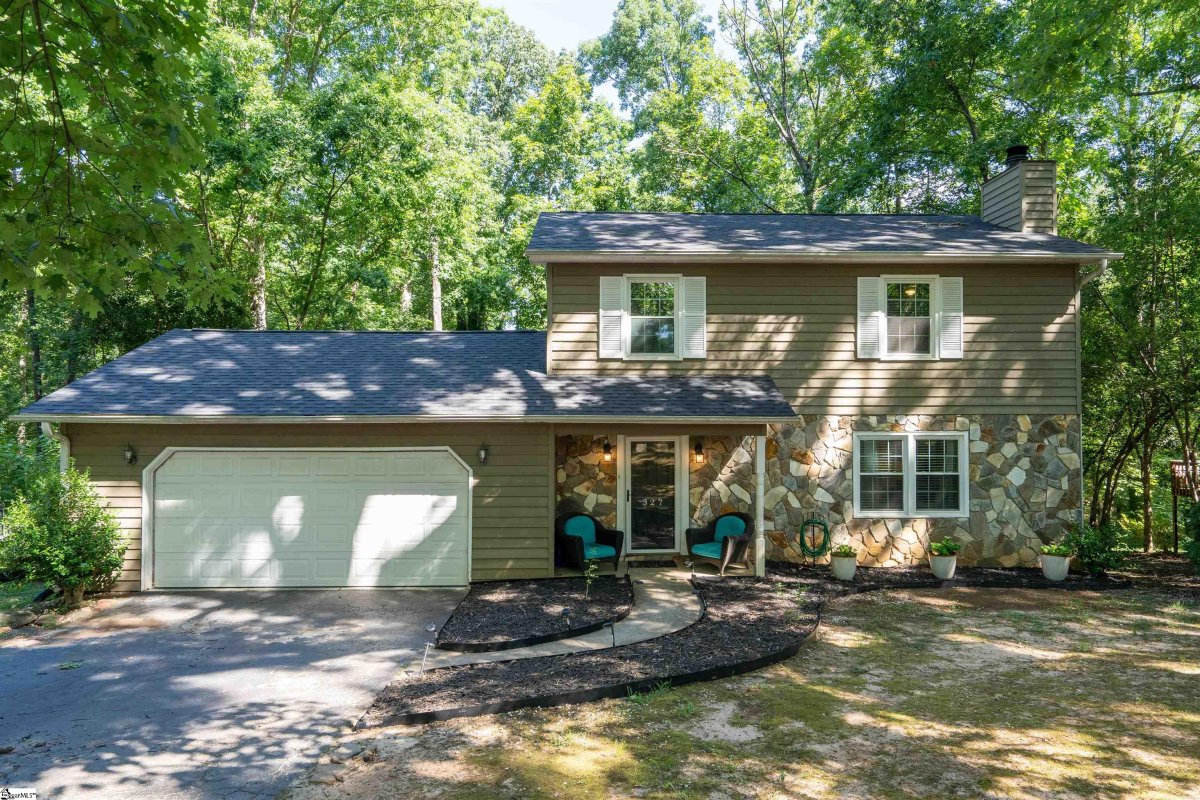 327 Seven Oaks Lane