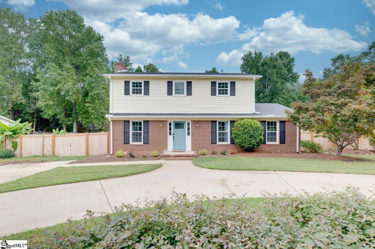 106 Brentwood Way