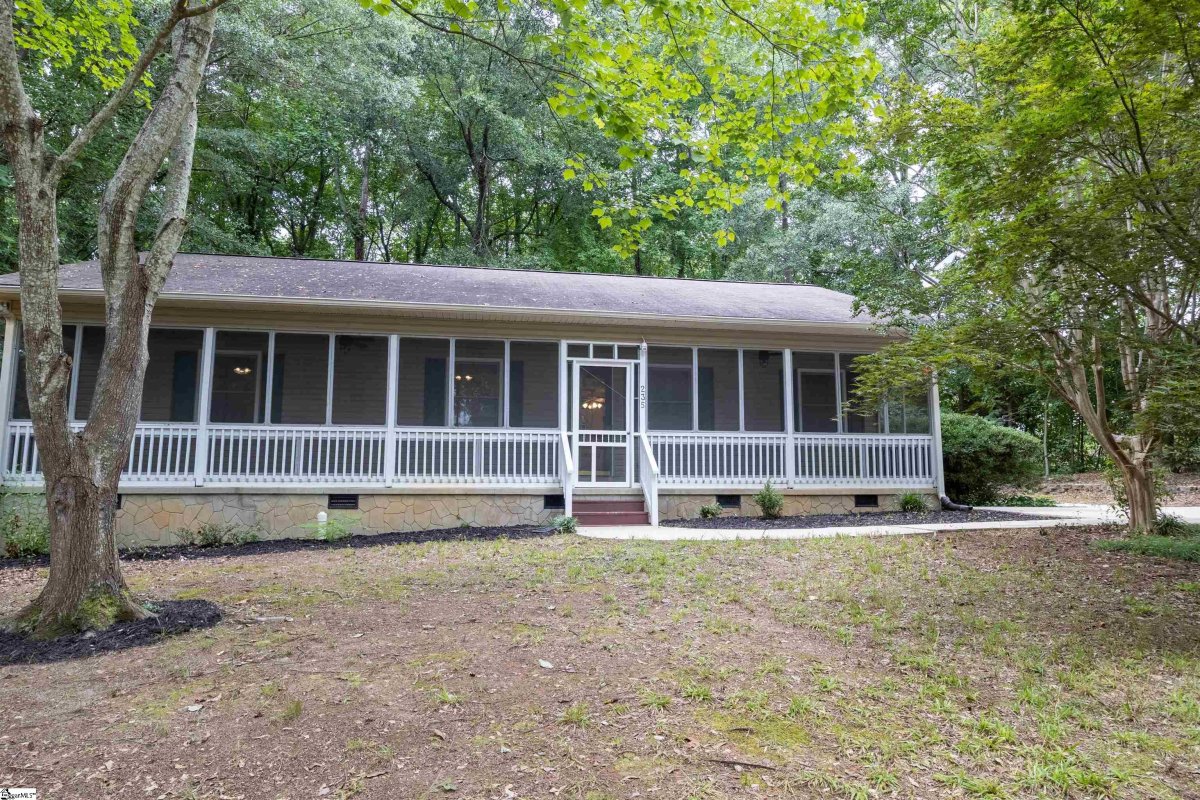 235 W Myles Lane