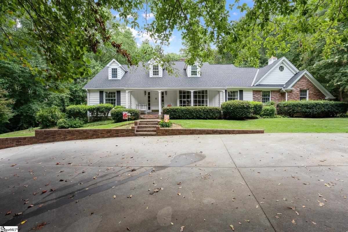 17 Green Hill Drive