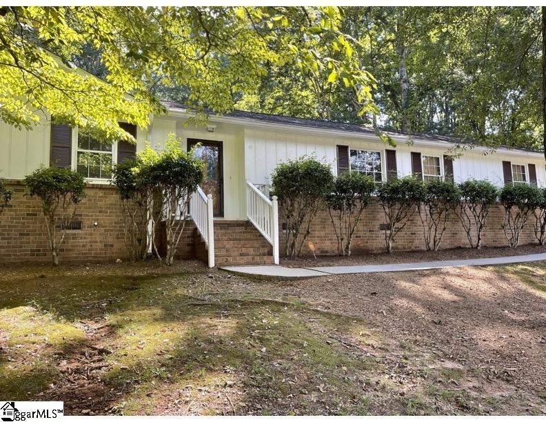 121 Saratoga Drive